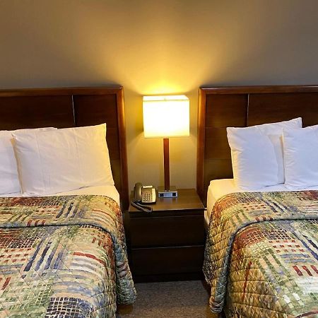 Hotel Dushore Екстер'єр фото