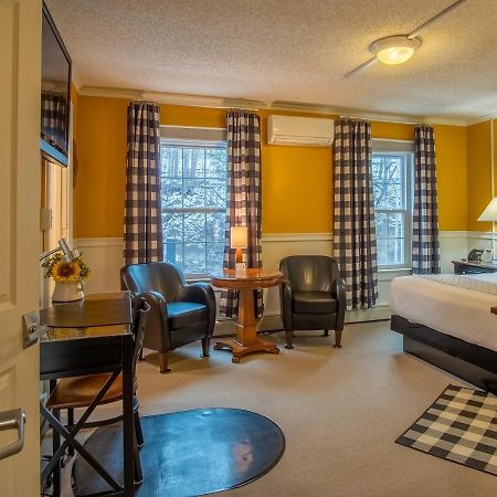 Hotel Dushore Екстер'єр фото