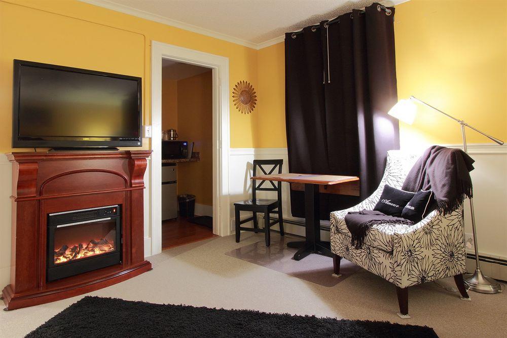 Hotel Dushore Екстер'єр фото