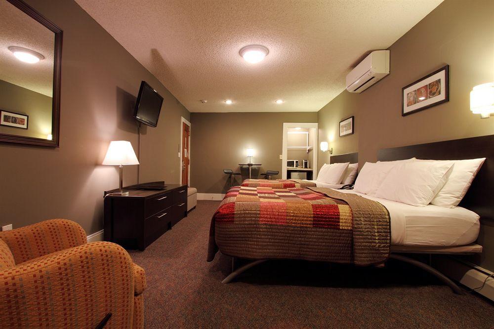 Hotel Dushore Екстер'єр фото