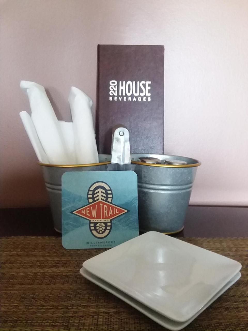 Hotel Dushore Екстер'єр фото